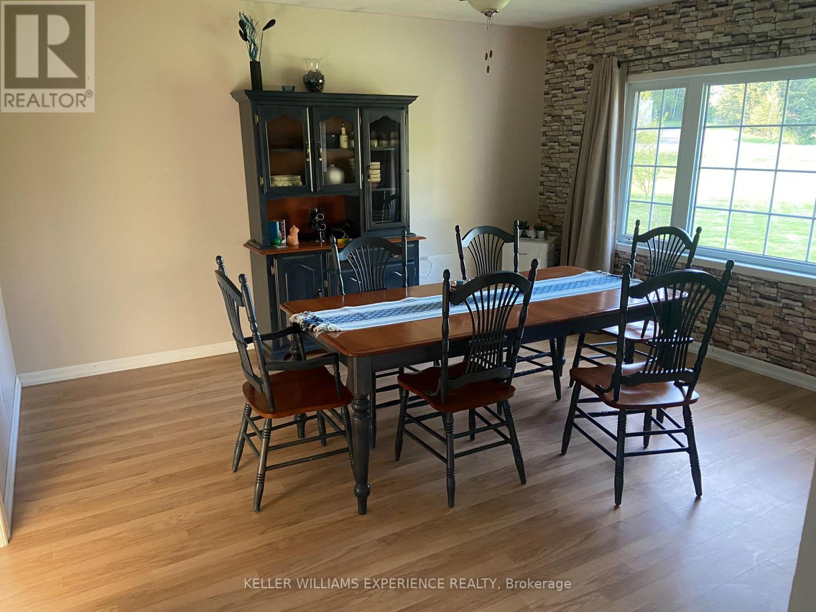 11153 522 Highway, Parry Sound Remote Area, Ontario  P0H 1Y0 - Photo 16 - X13070426