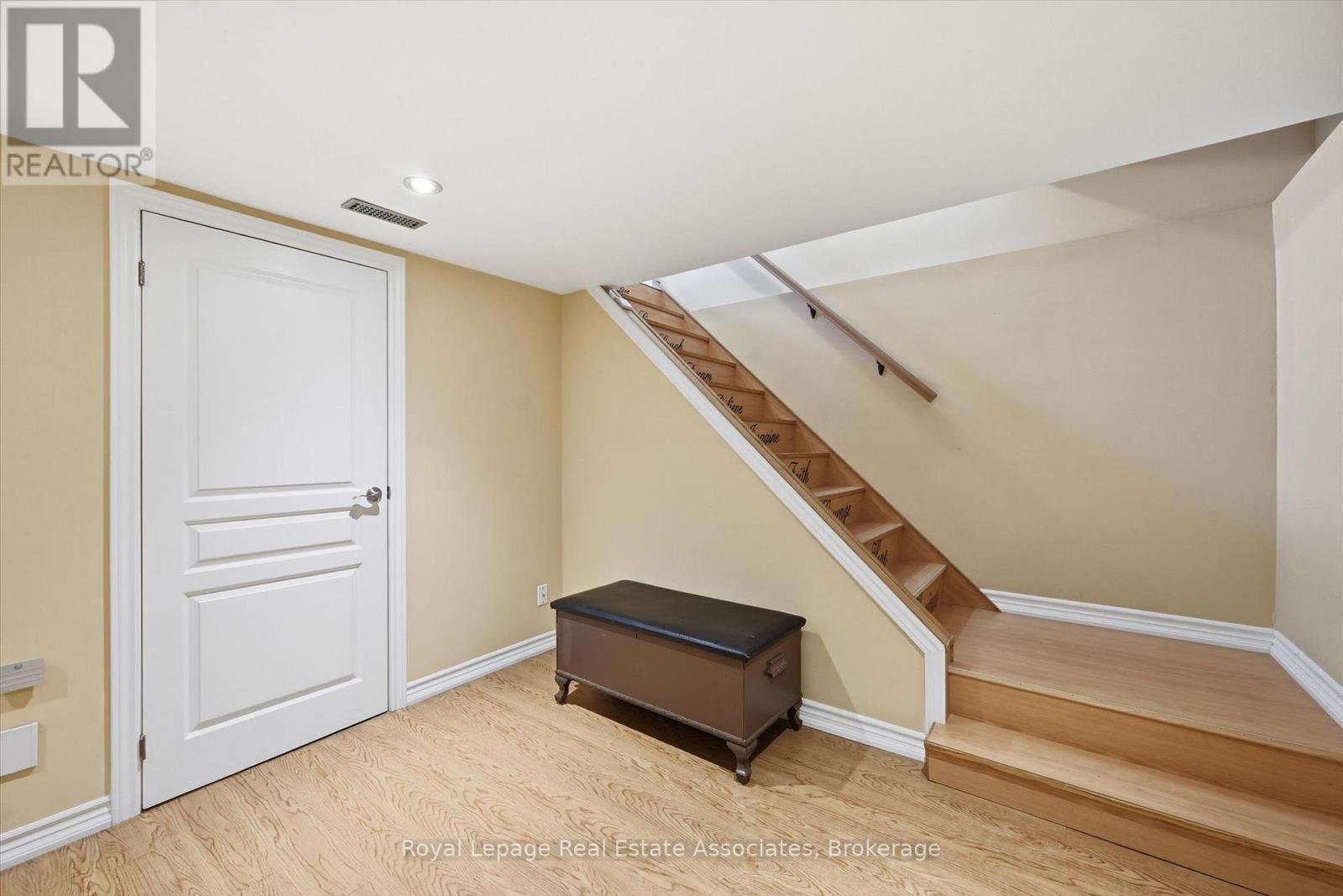 107 Billington Crescent, Hamilton, Ontario  L8T 4R3 - Photo 36 - X13070548