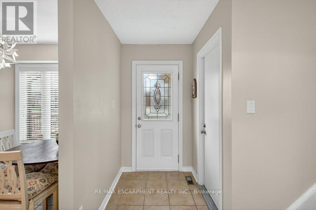 24 Braeheid Avenue, Hamilton, Ontario  L8B 0C5 - Photo 5 - X13070612