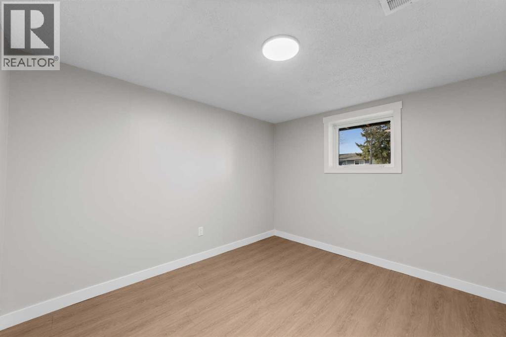 5315 51 Avenue, Camrose, Alberta  T4V 0V8 - Photo 17 - A2306836
