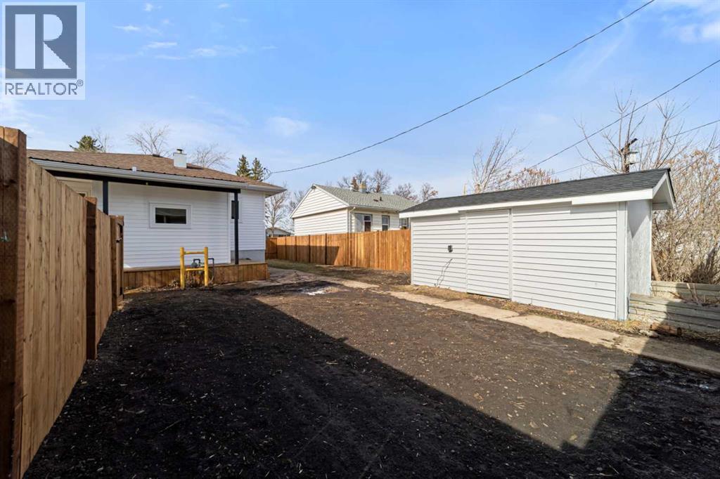 5315 51 Avenue, Camrose, Alberta  T4V 0V8 - Photo 24 - A2306836