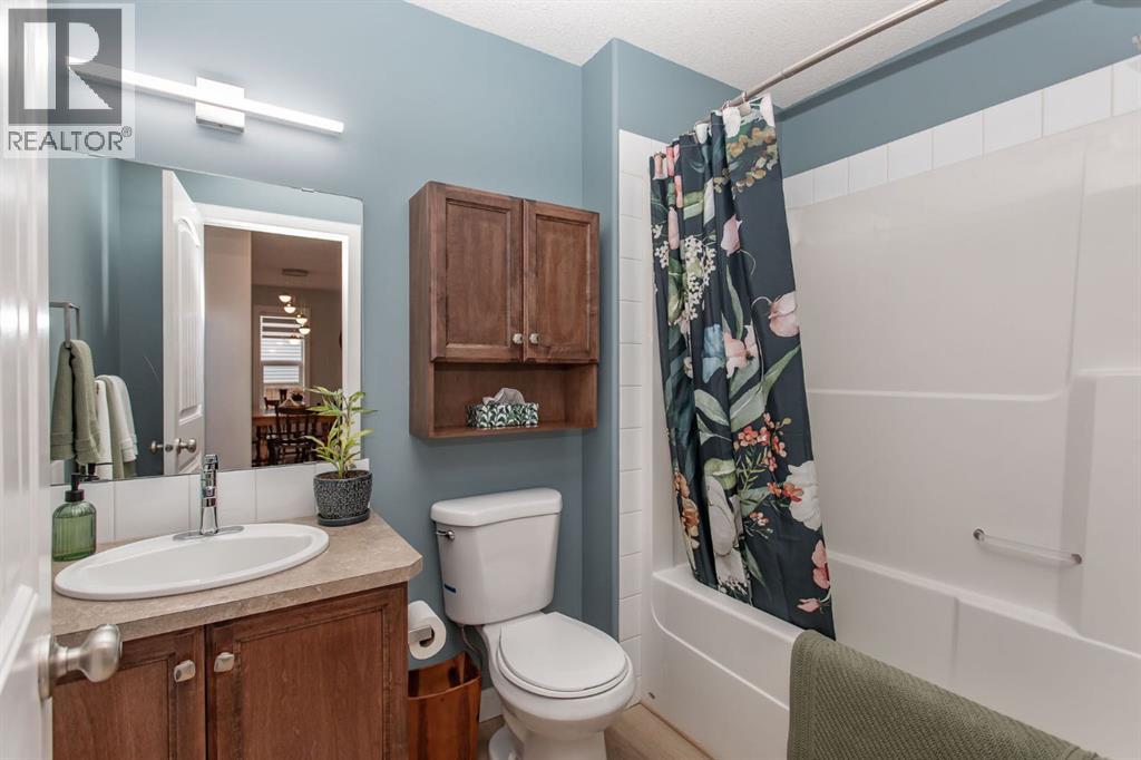 179 Long Close, Red Deer, Alberta  T4R 0J6 - Photo 14 - A2305617