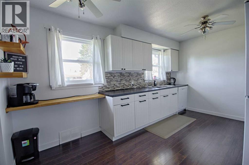 4925 53 Avenue, Taber, Alberta  T1G 1H5 - Photo 9 - A2307097