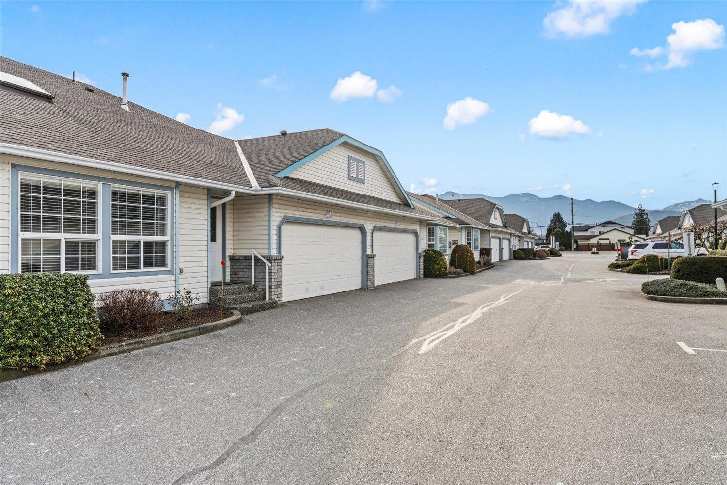 63 45175 Wells Road, Sardis West Vedder, Chilliwack, British Columbia  V2R 3K7 - Photo 1 - R3118174