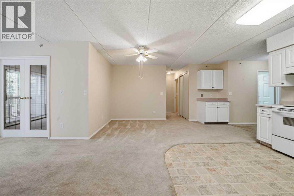 305, 4522 47a Avenue, Red Deer, Alberta  T4N 3R3 - Photo 6 - A2291933