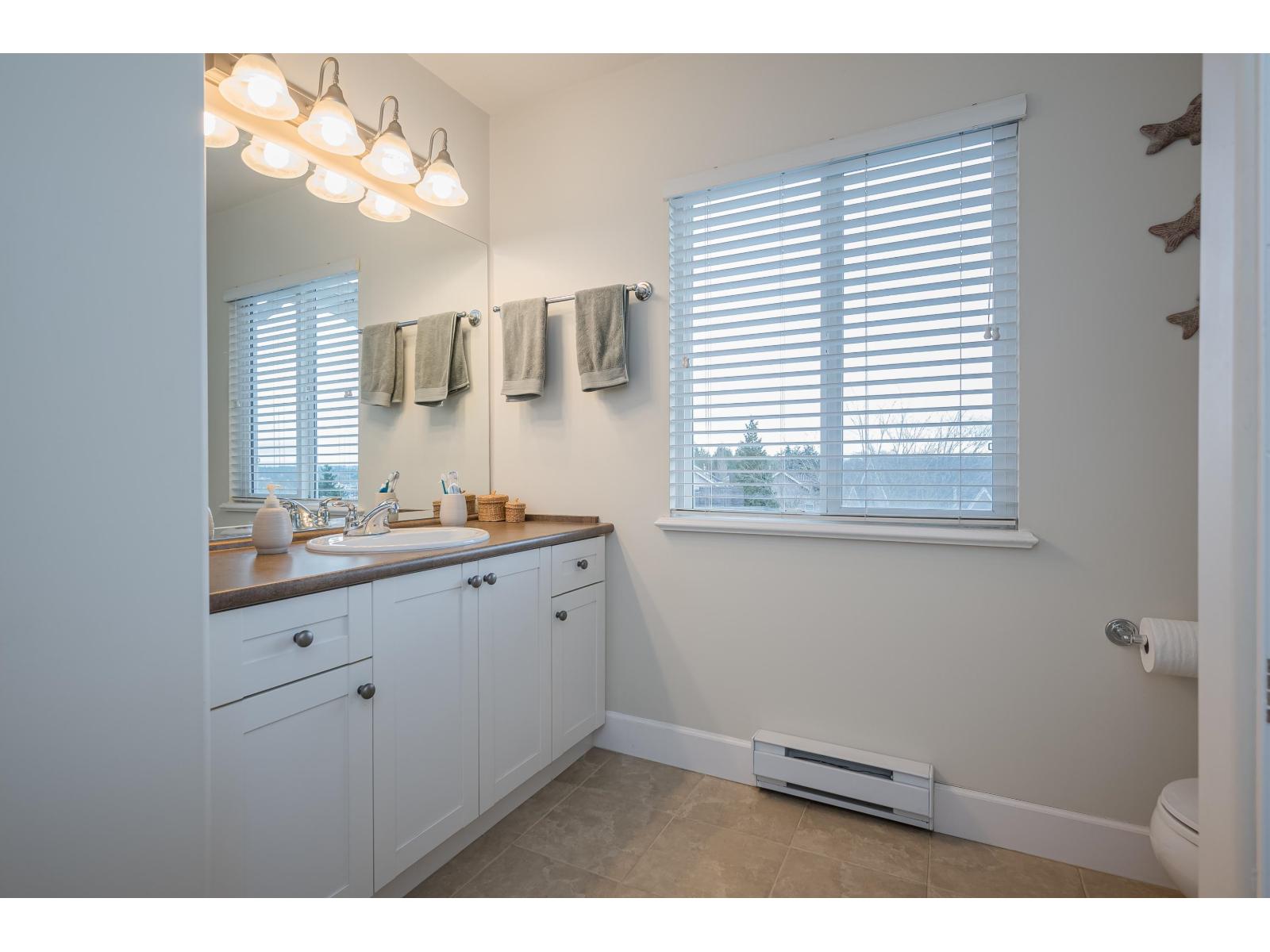 20484 67a Avenue, Langley, British Columbia  V2Y 3C9 - Photo 21 - R3109319