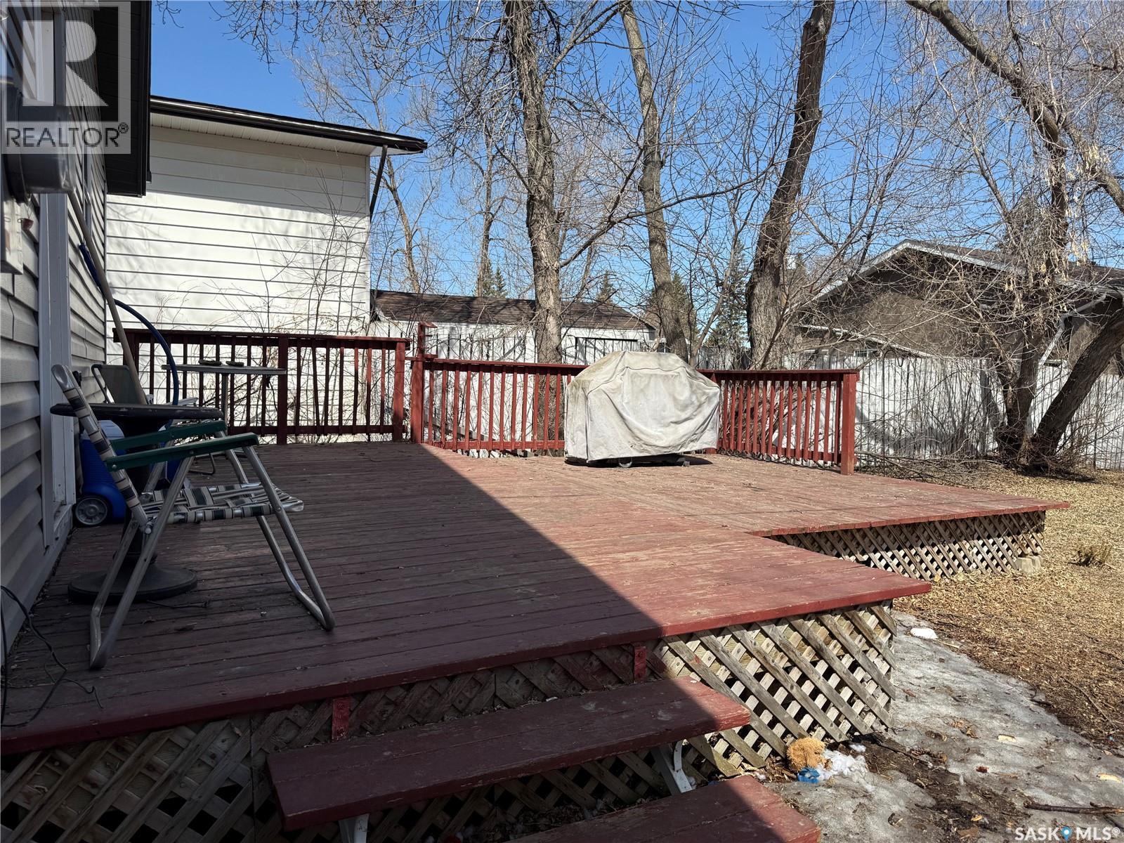 326 5th Avenue W, Melville, Saskatchewan  S0A 2P0 - Photo 26 - SK032353