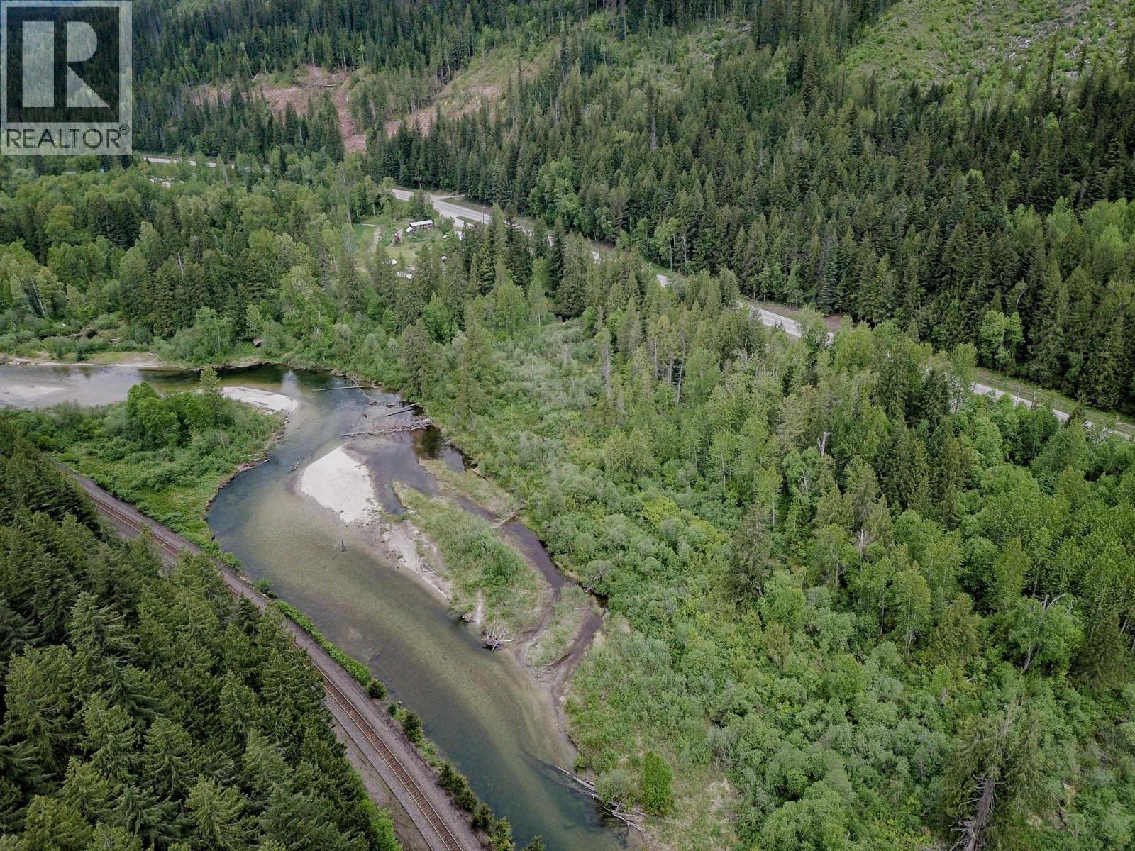 5926 Ferguson Frontage Road, Malakwa, British Columbia  V0E 2J0 - Photo 10 - 10372152