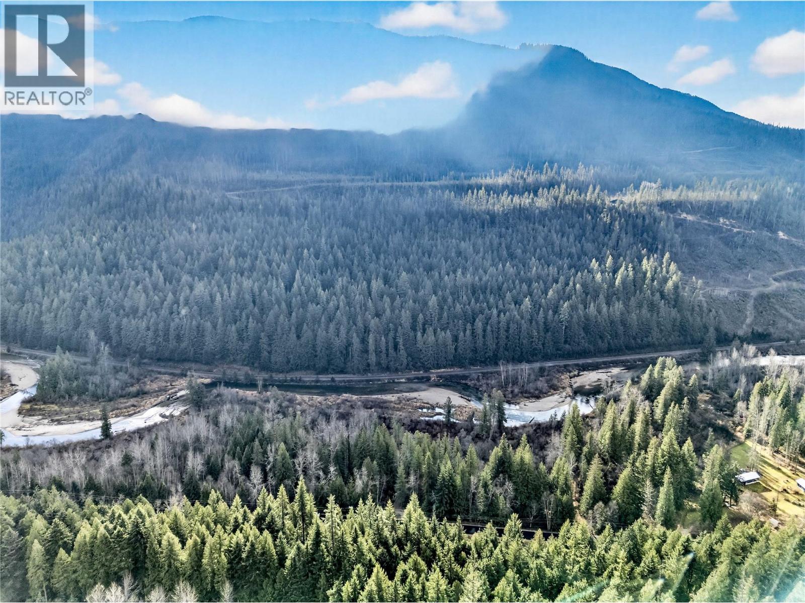 5926 Ferguson Frontage Road, Malakwa, British Columbia  V0E 2J0 - Photo 16 - 10372152