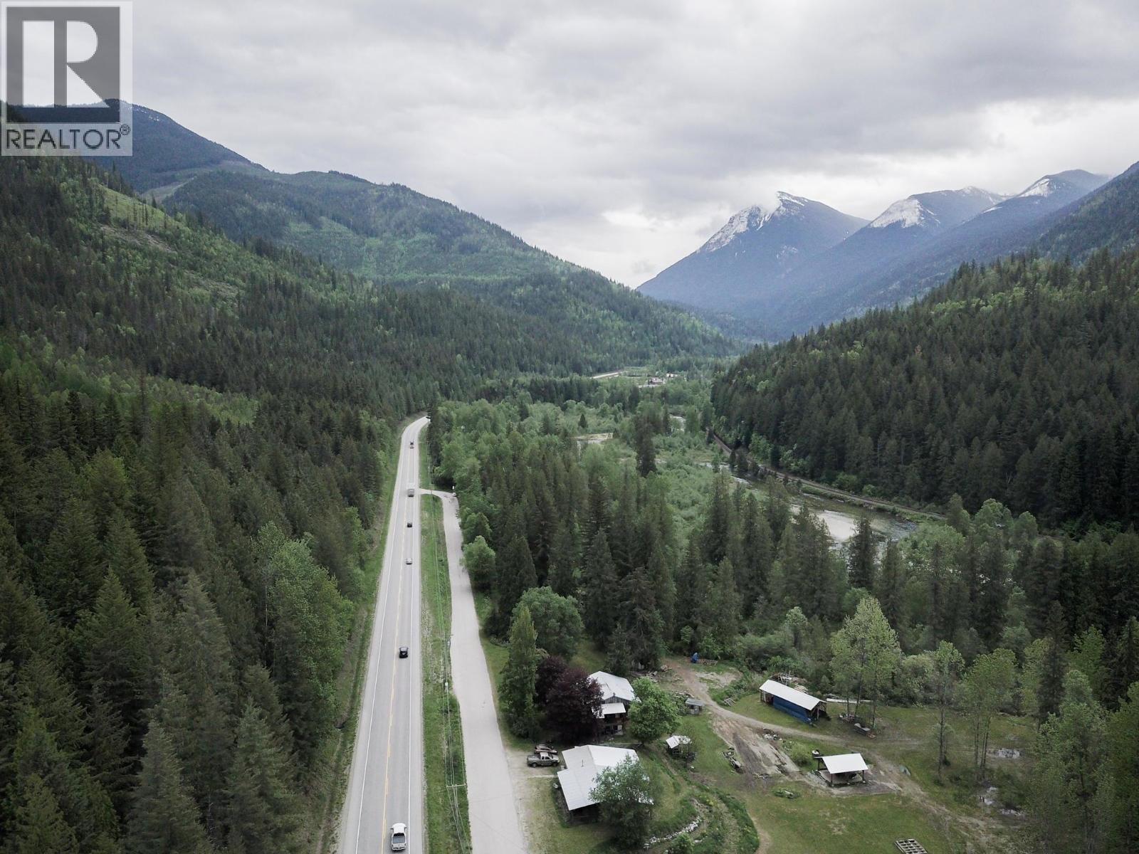 5926 Ferguson Frontage Road, Malakwa, British Columbia  V0E 2J0 - Photo 22 - 10372152