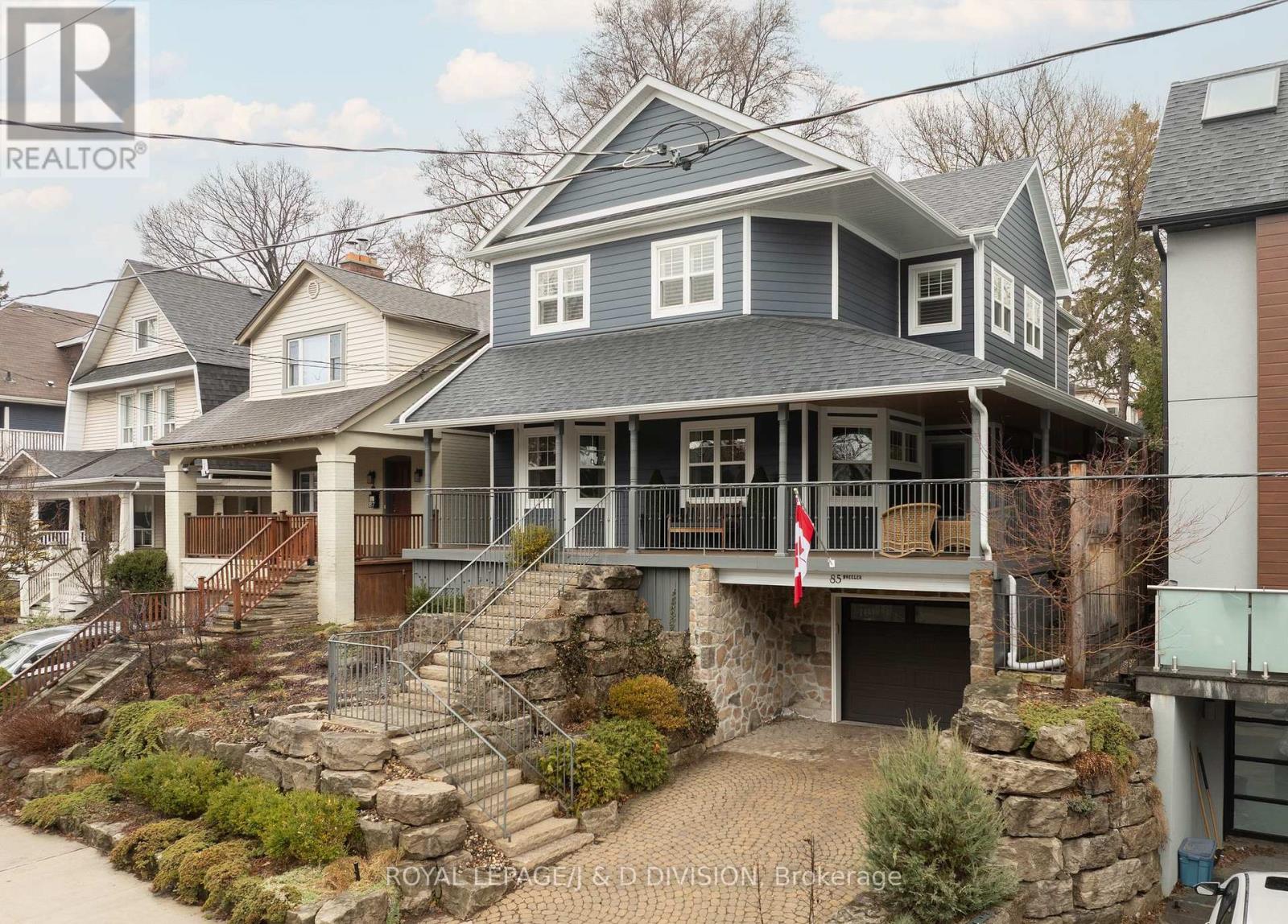 85 Wheeler Avenue, Toronto, Ontario  M4L 3V3 - Photo 3 - E12995890