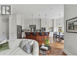 85 WHEELER AVENUE, Toronto, Ontario
