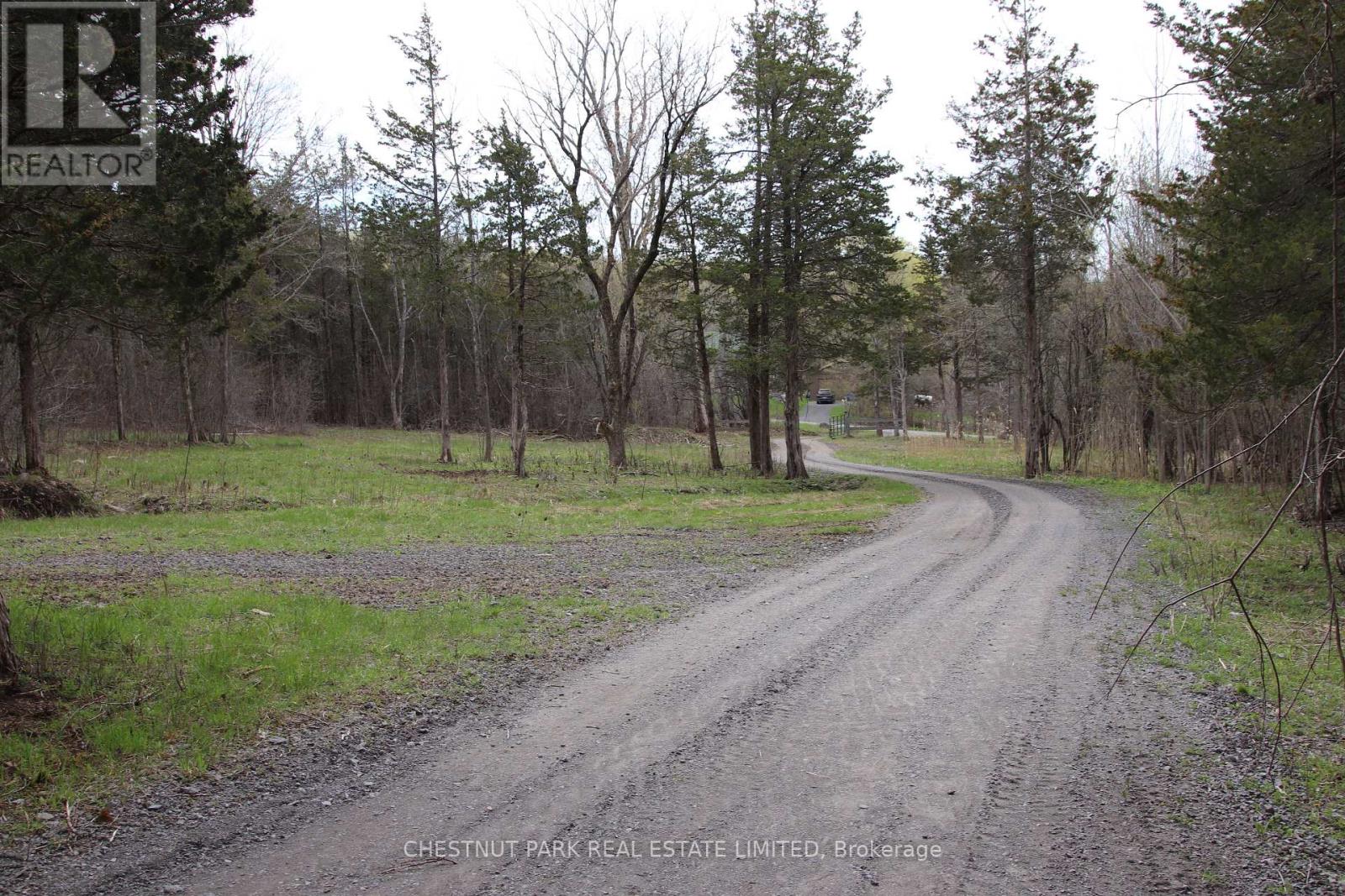 12195 Loyalist Parkway, Prince Edward County, Ontario  K0K 2T0 - Photo 30 - X13070694