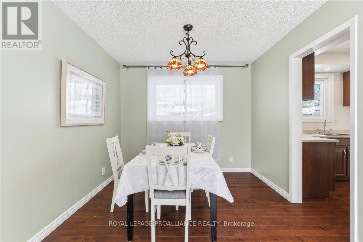 15 Thorncliffe Drive, Belleville, Ontario  K8P 4L3 - Photo 10 - X13070804