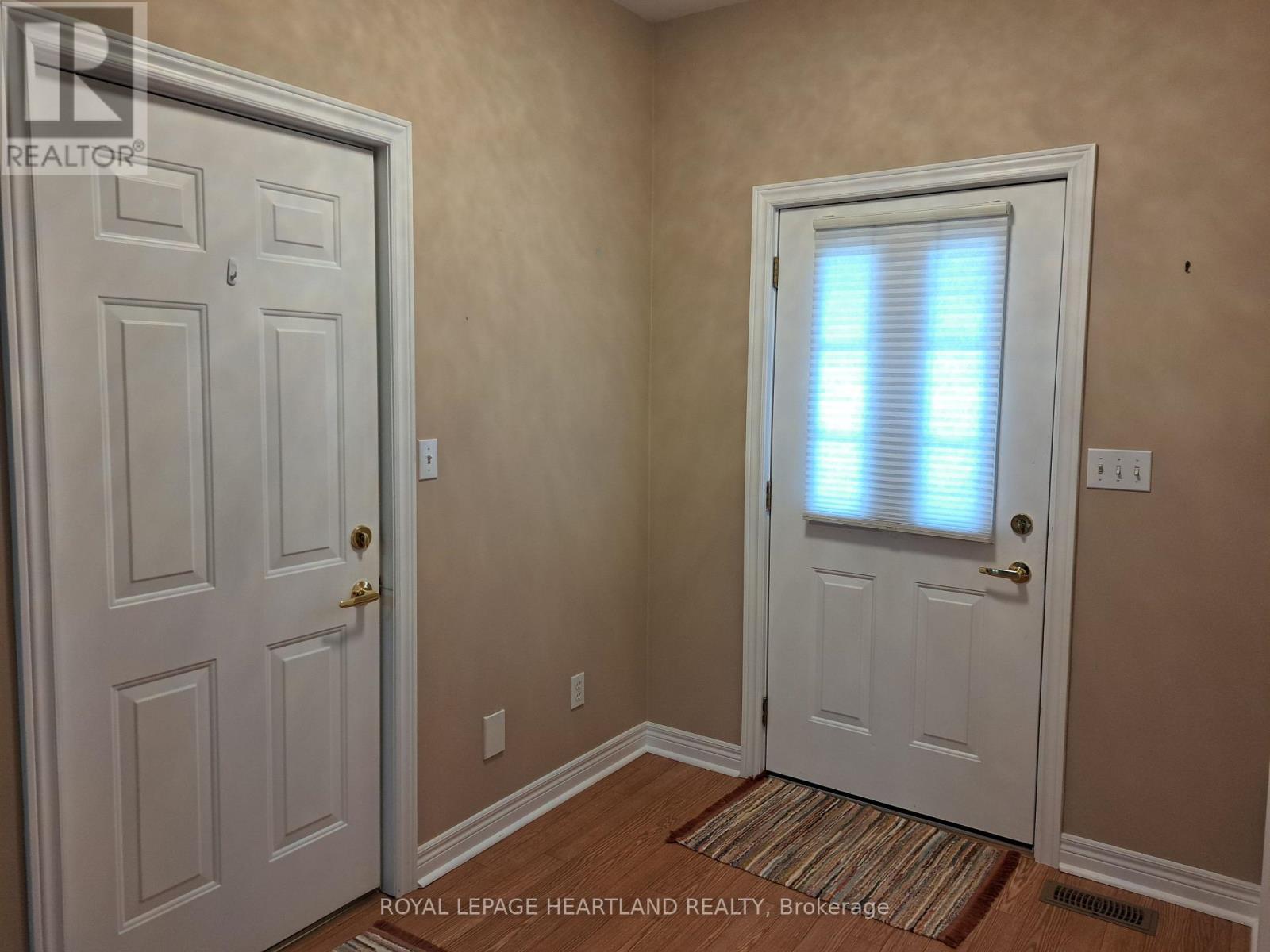 10 Brookside Place, South Huron, Ontario  N0M 1S2 - Photo 15 - X13070828