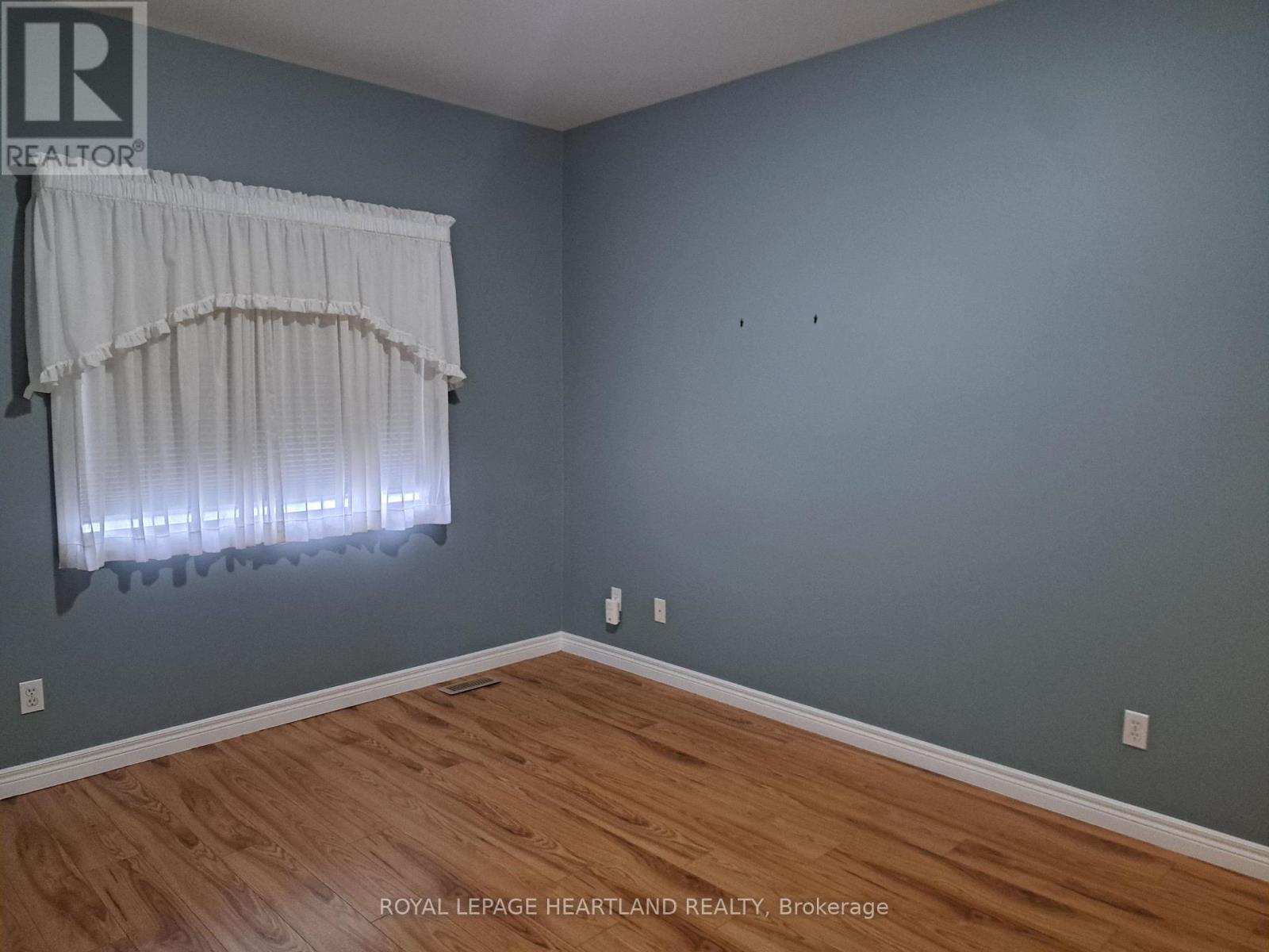 10 Brookside Place, South Huron, Ontario  N0M 1S2 - Photo 16 - X13070828