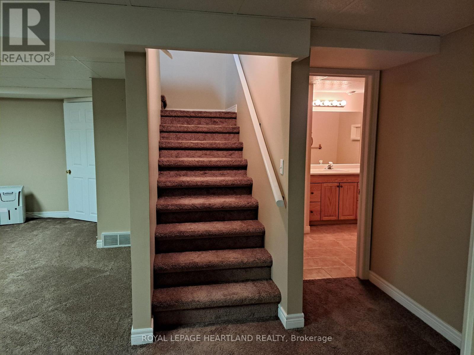 10 Brookside Place, South Huron, Ontario  N0M 1S2 - Photo 24 - X13070828
