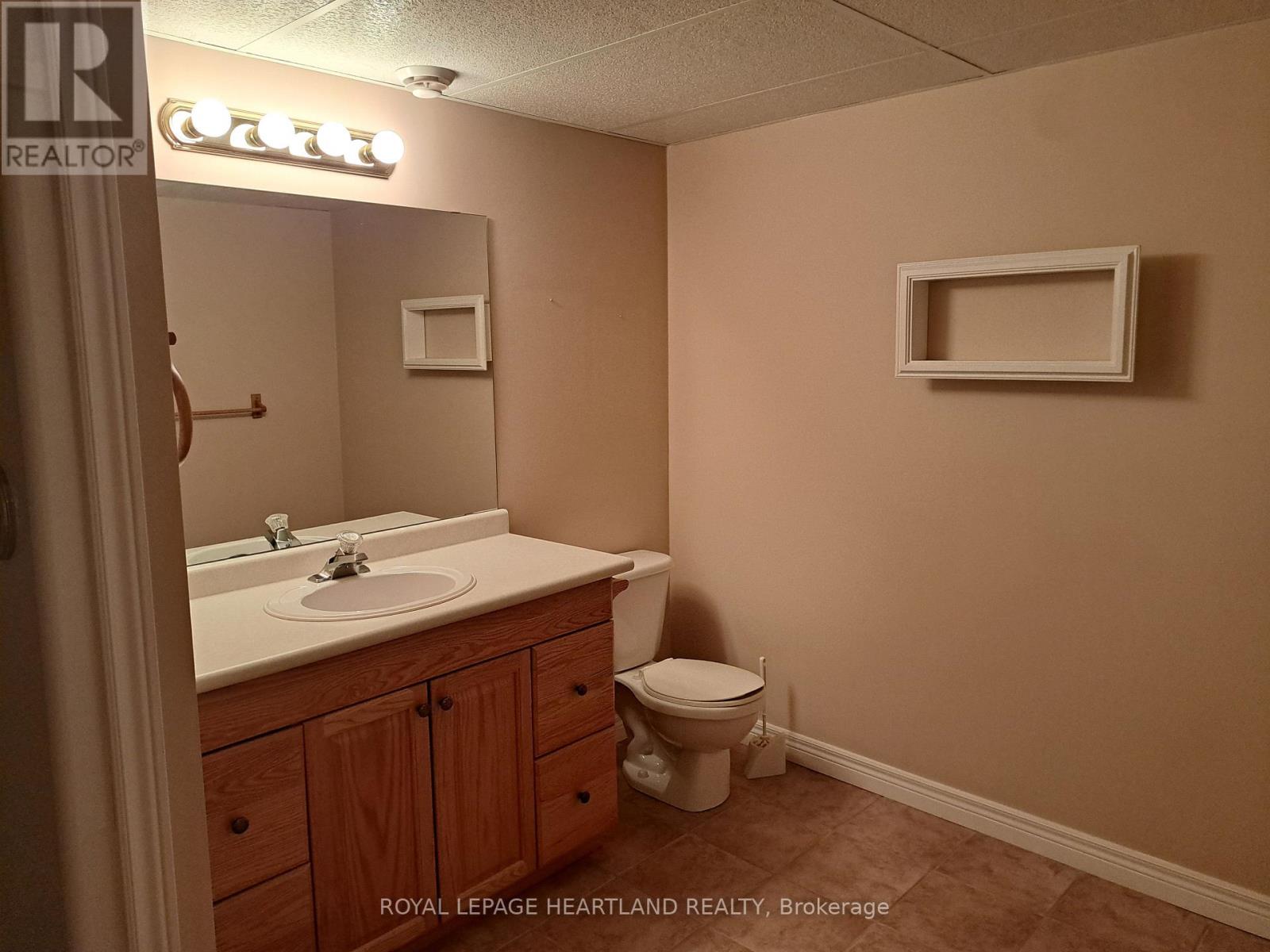10 Brookside Place, South Huron, Ontario  N0M 1S2 - Photo 31 - X13070828