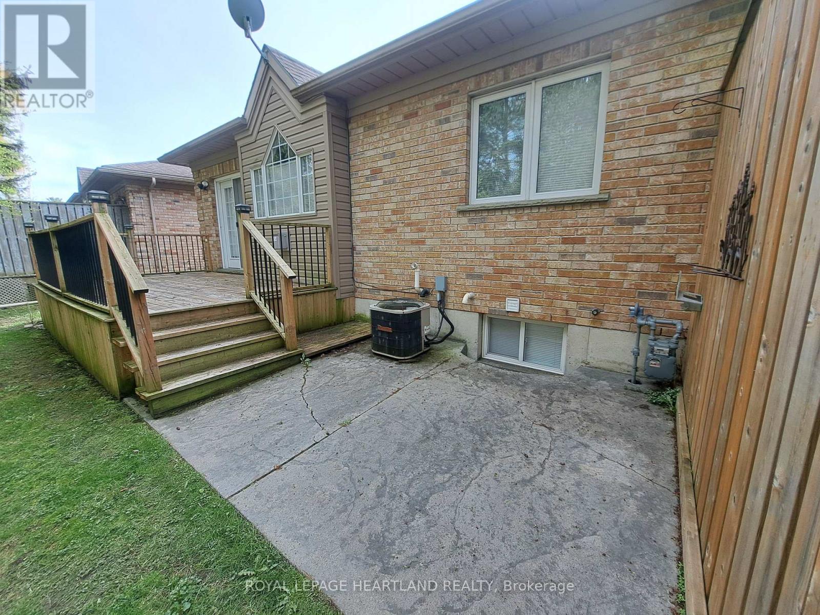 10 Brookside Place, South Huron, Ontario  N0M 1S2 - Photo 44 - X13070828