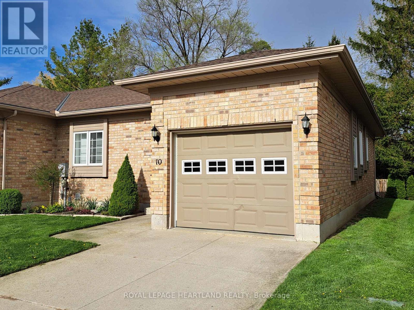 10 Brookside Place, South Huron, Ontario  N0M 1S2 - Photo 46 - X13070828