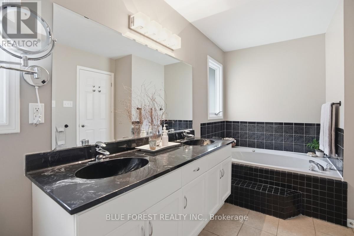 1311 Aldersbrook Road, London North, Ontario  N6G 3J1 - Photo 24 - X13070832
