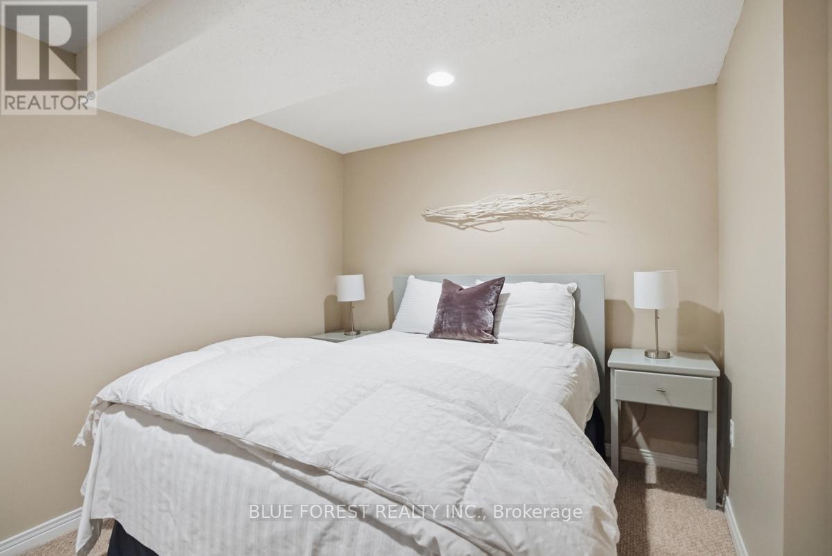 1311 Aldersbrook Road, London North, Ontario  N6G 3J1 - Photo 37 - X13070832
