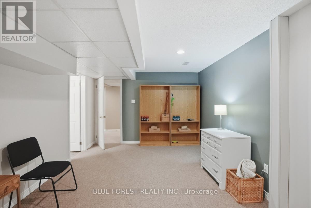 1311 Aldersbrook Road, London North, Ontario  N6G 3J1 - Photo 39 - X13070832