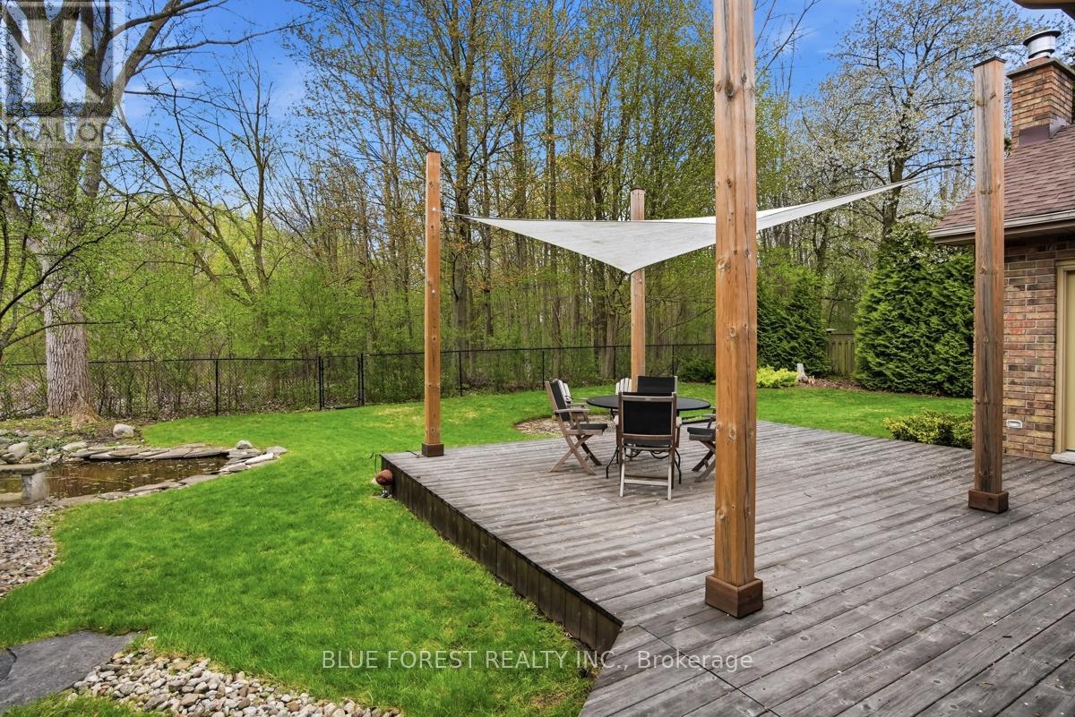 1311 Aldersbrook Road, London North, Ontario  N6G 3J1 - Photo 43 - X13070832