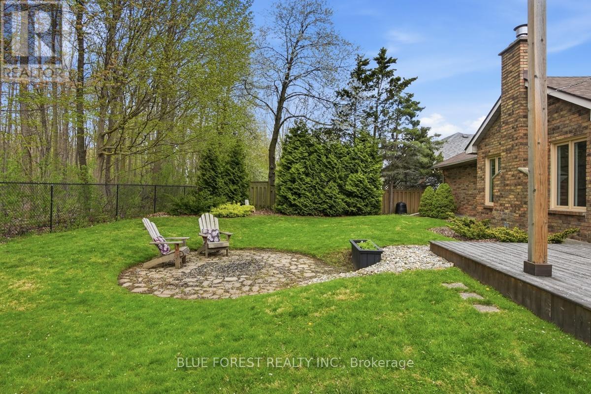 1311 Aldersbrook Road, London North, Ontario  N6G 3J1 - Photo 45 - X13070832