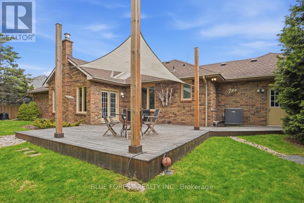 1311 Aldersbrook Road, London North, Ontario  N6G 3J1 - Photo 46 - X13070832
