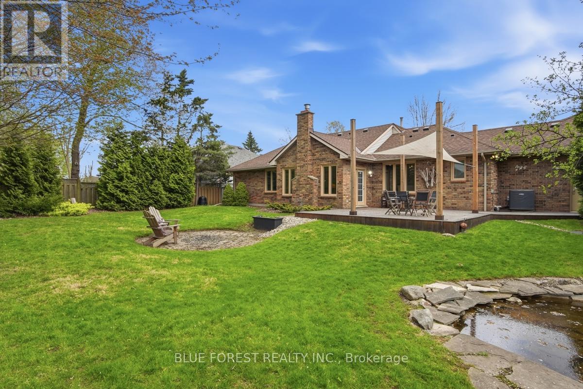 1311 Aldersbrook Road, London North, Ontario  N6G 3J1 - Photo 47 - X13070832