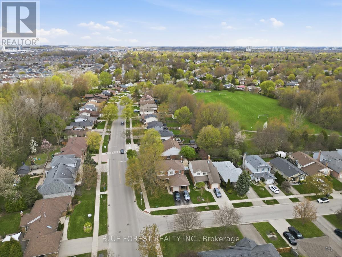 1311 Aldersbrook Road, London North, Ontario  N6G 3J1 - Photo 49 - X13070832