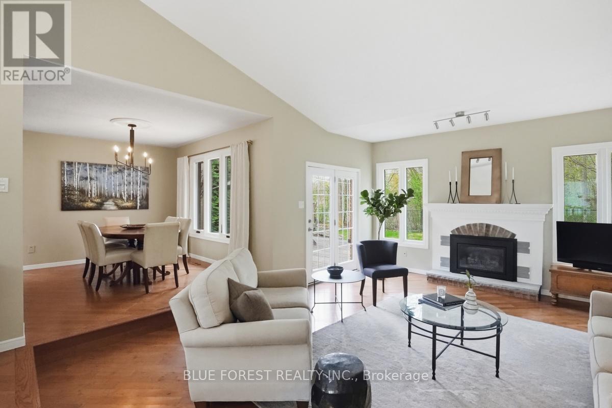 1311 Aldersbrook Road, London North, Ontario  N6G 3J1 - Photo 6 - X13070832