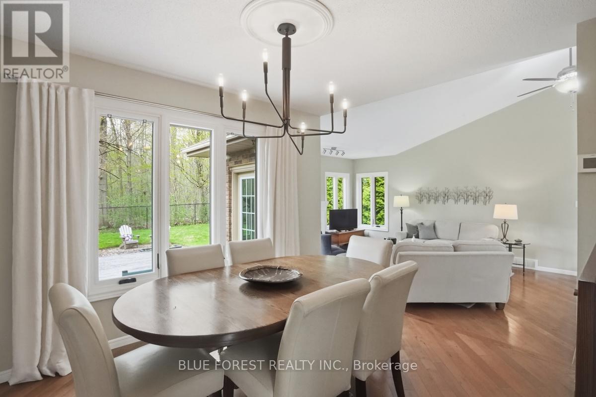 1311 Aldersbrook Road, London North, Ontario  N6G 3J1 - Photo 9 - X13070832