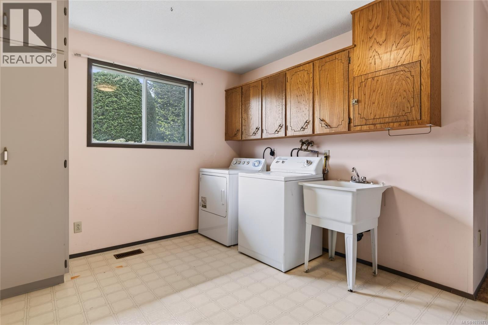645 Summit Pl, Comox, British Columbia  V9M 3H2 - Photo 21 - 1033977