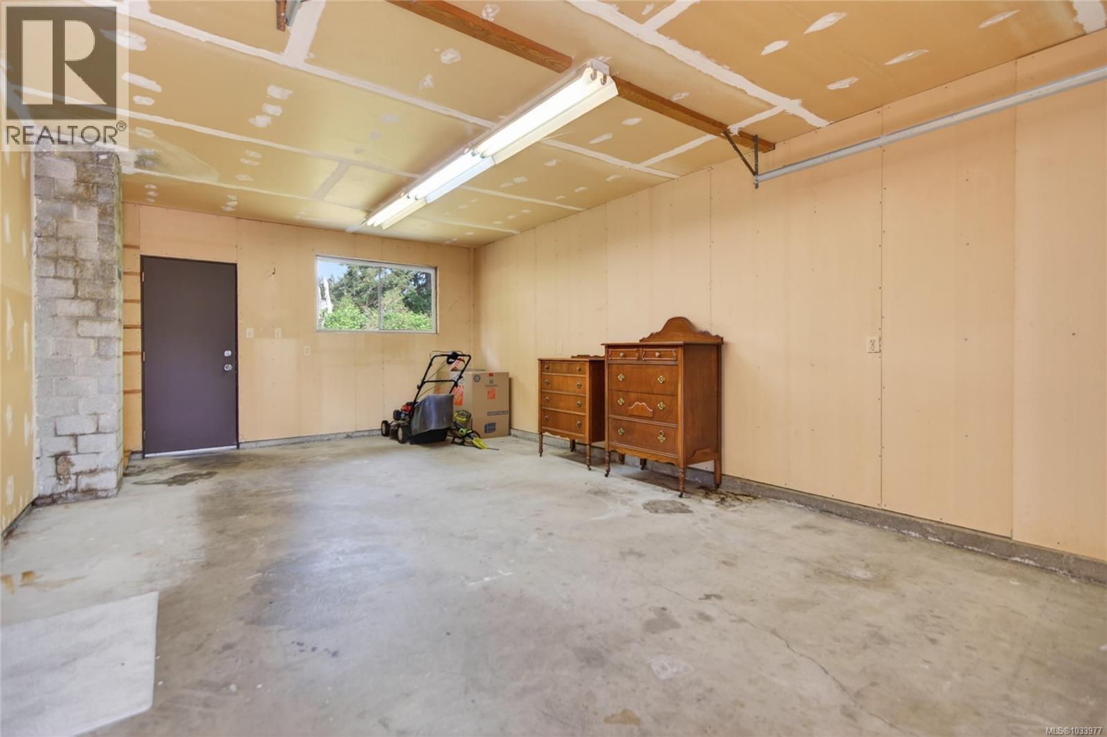 645 Summit Pl, Comox, British Columbia  V9M 3H2 - Photo 45 - 1033977