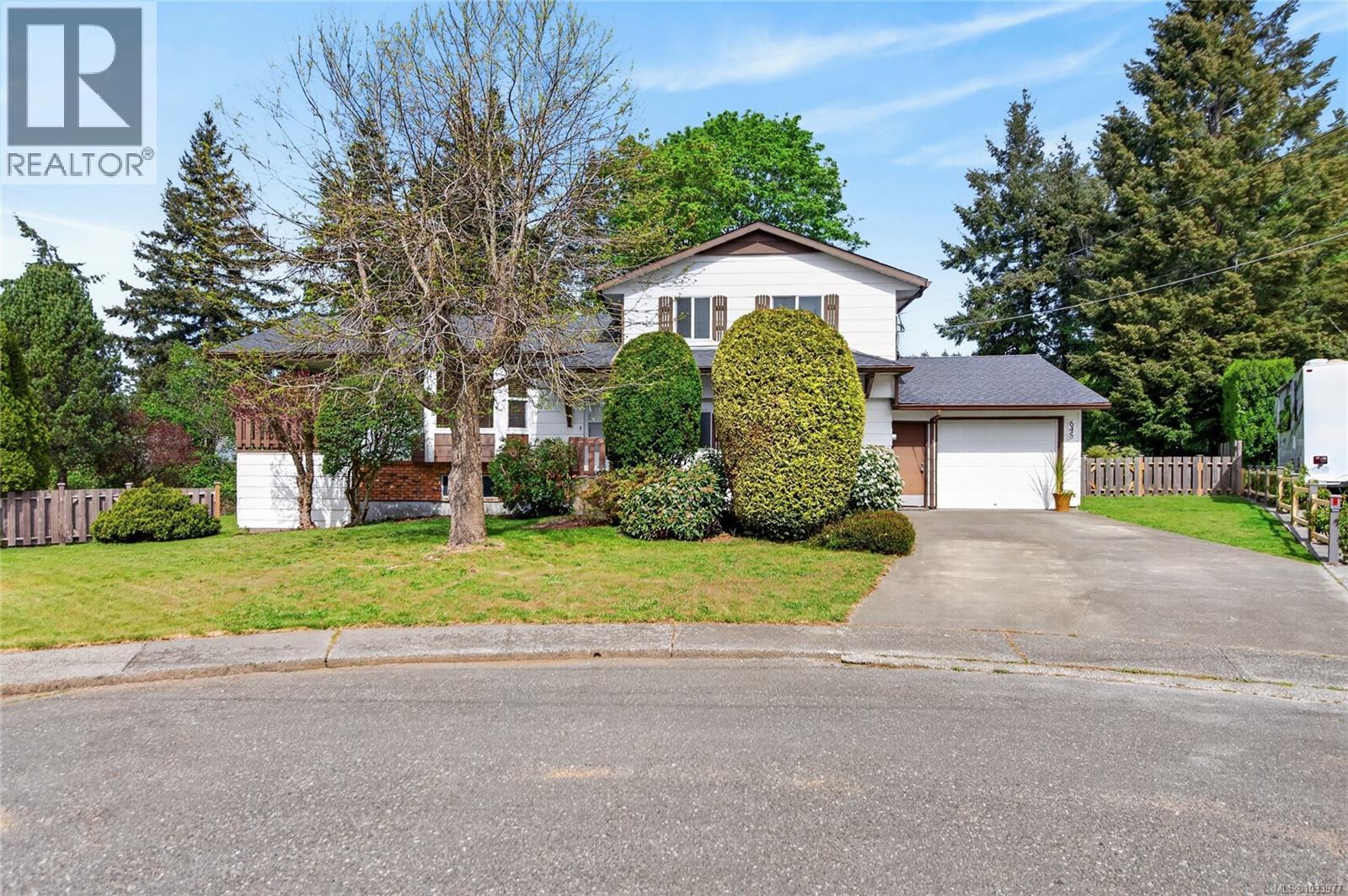 645 Summit Pl, Comox, British Columbia  V9M 3H2 - Photo 48 - 1033977