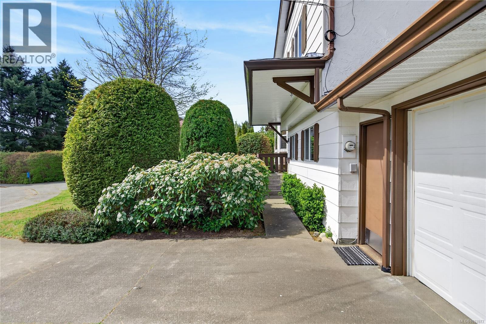 645 Summit Pl, Comox, British Columbia  V9M 3H2 - Photo 50 - 1033977