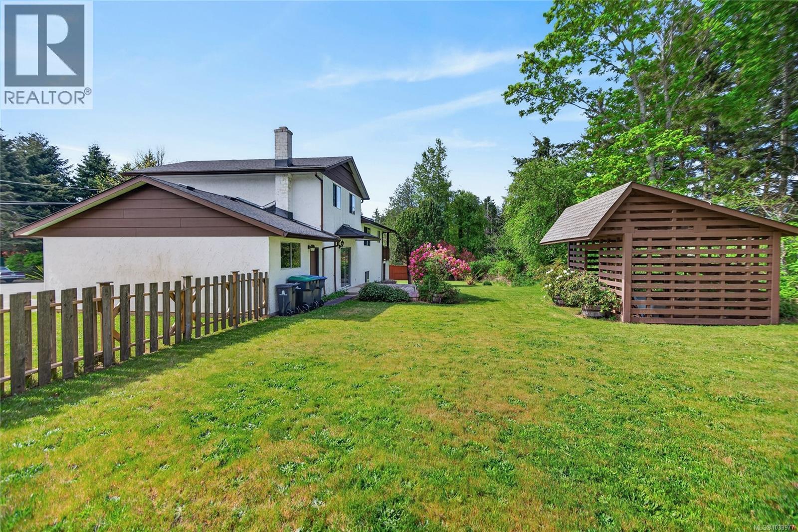 645 Summit Pl, Comox, British Columbia  V9M 3H2 - Photo 51 - 1033977