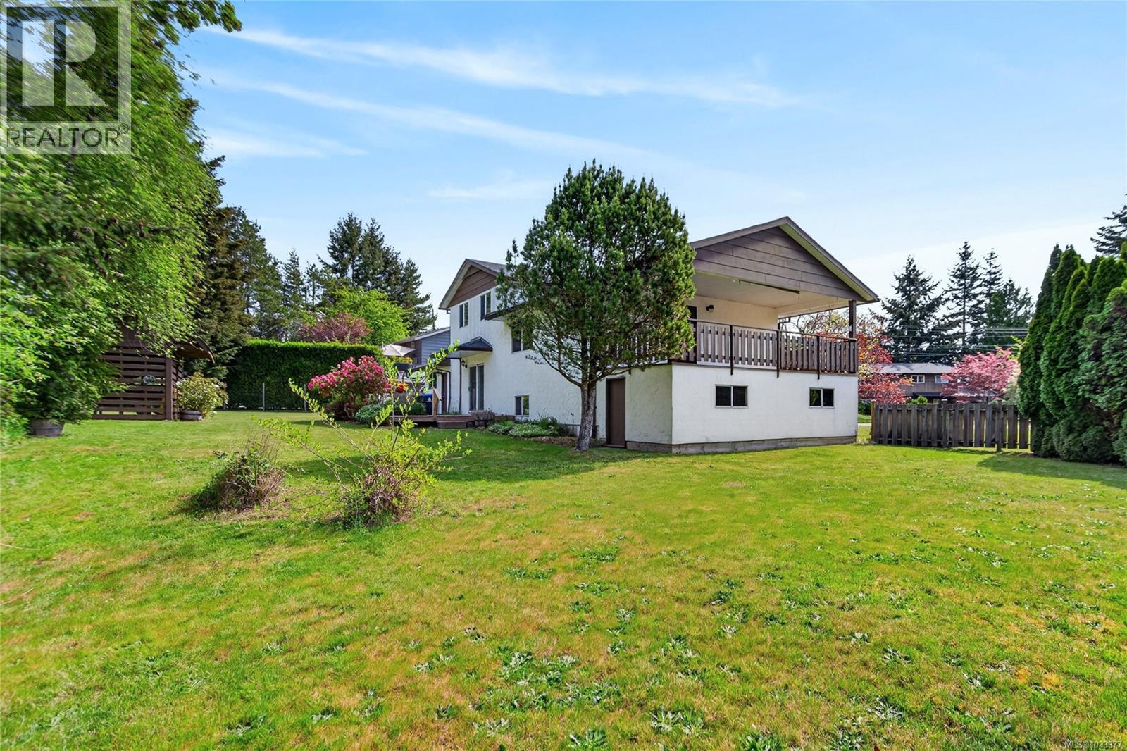 645 Summit Pl, Comox, British Columbia  V9M 3H2 - Photo 60 - 1033977