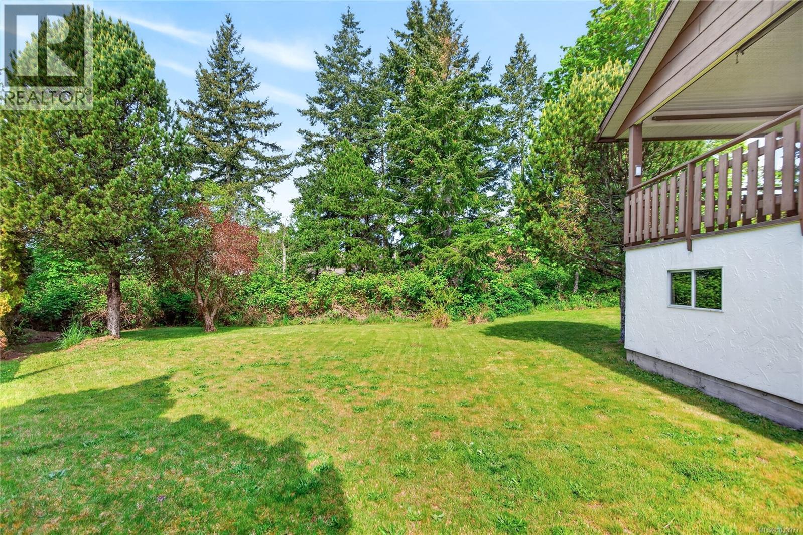 645 Summit Pl, Comox, British Columbia  V9M 3H2 - Photo 62 - 1033977