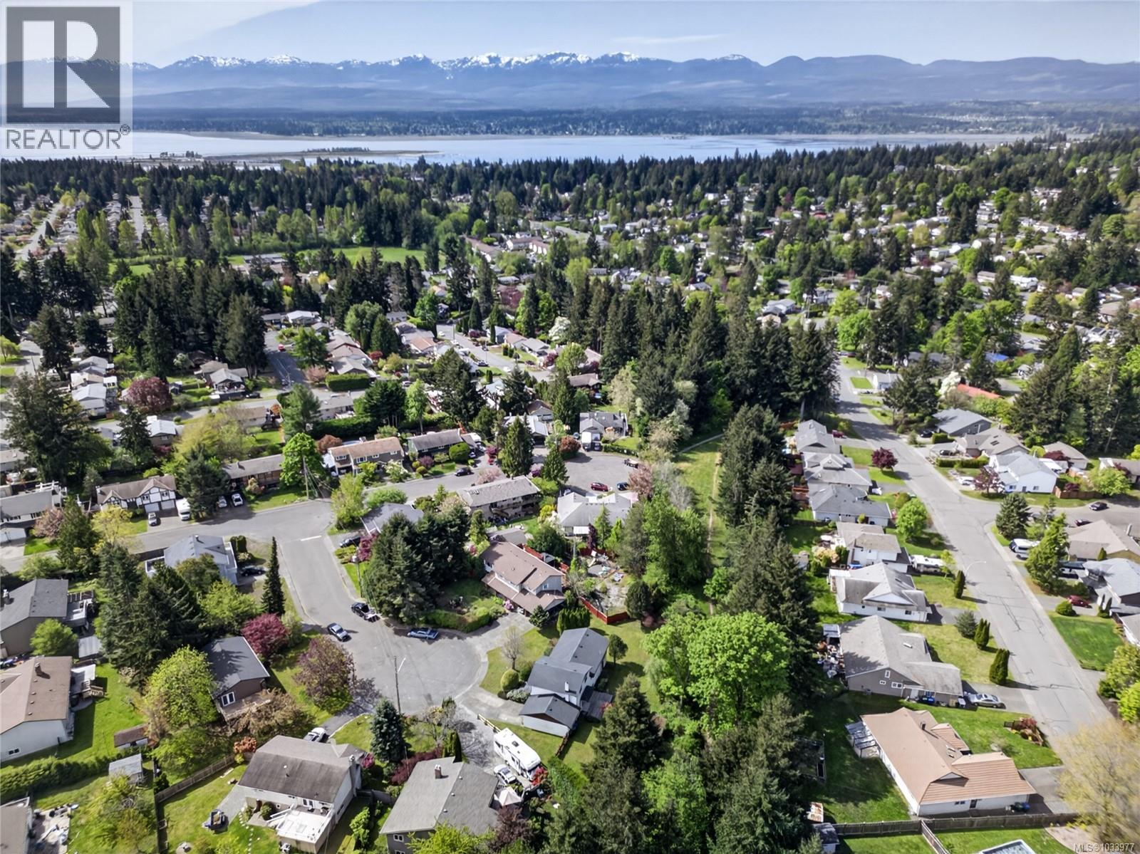 645 Summit Pl, Comox, British Columbia  V9M 3H2 - Photo 63 - 1033977