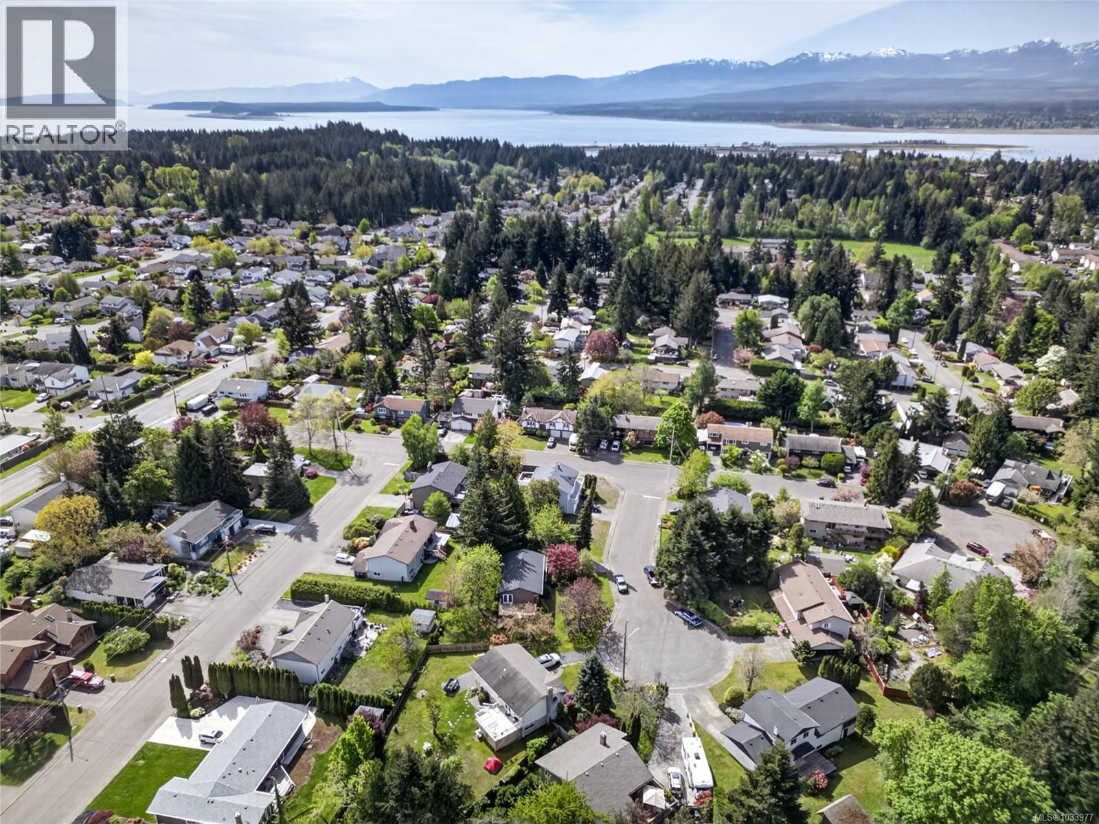 645 Summit Pl, Comox, British Columbia  V9M 3H2 - Photo 64 - 1033977