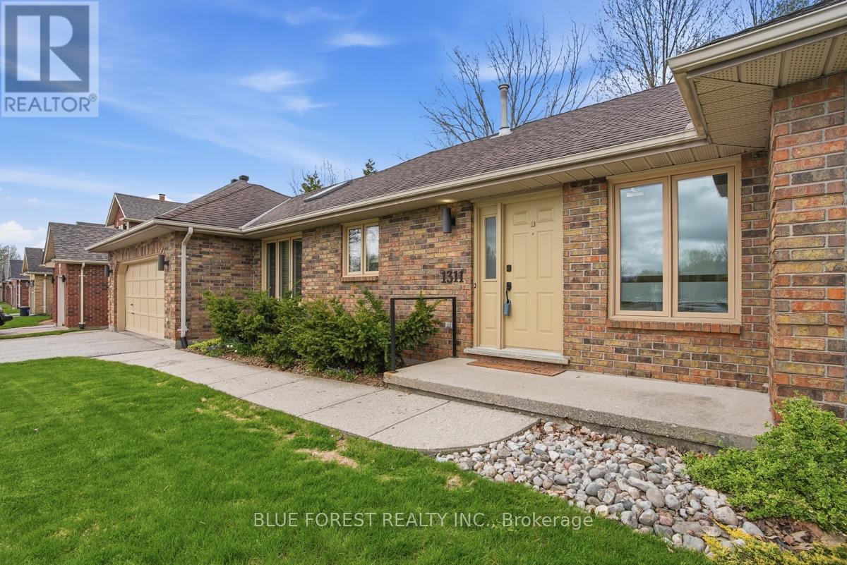 1311 Aldersbrook Road, London North, Ontario  N6G 3J1 - Photo 3 - X13070832