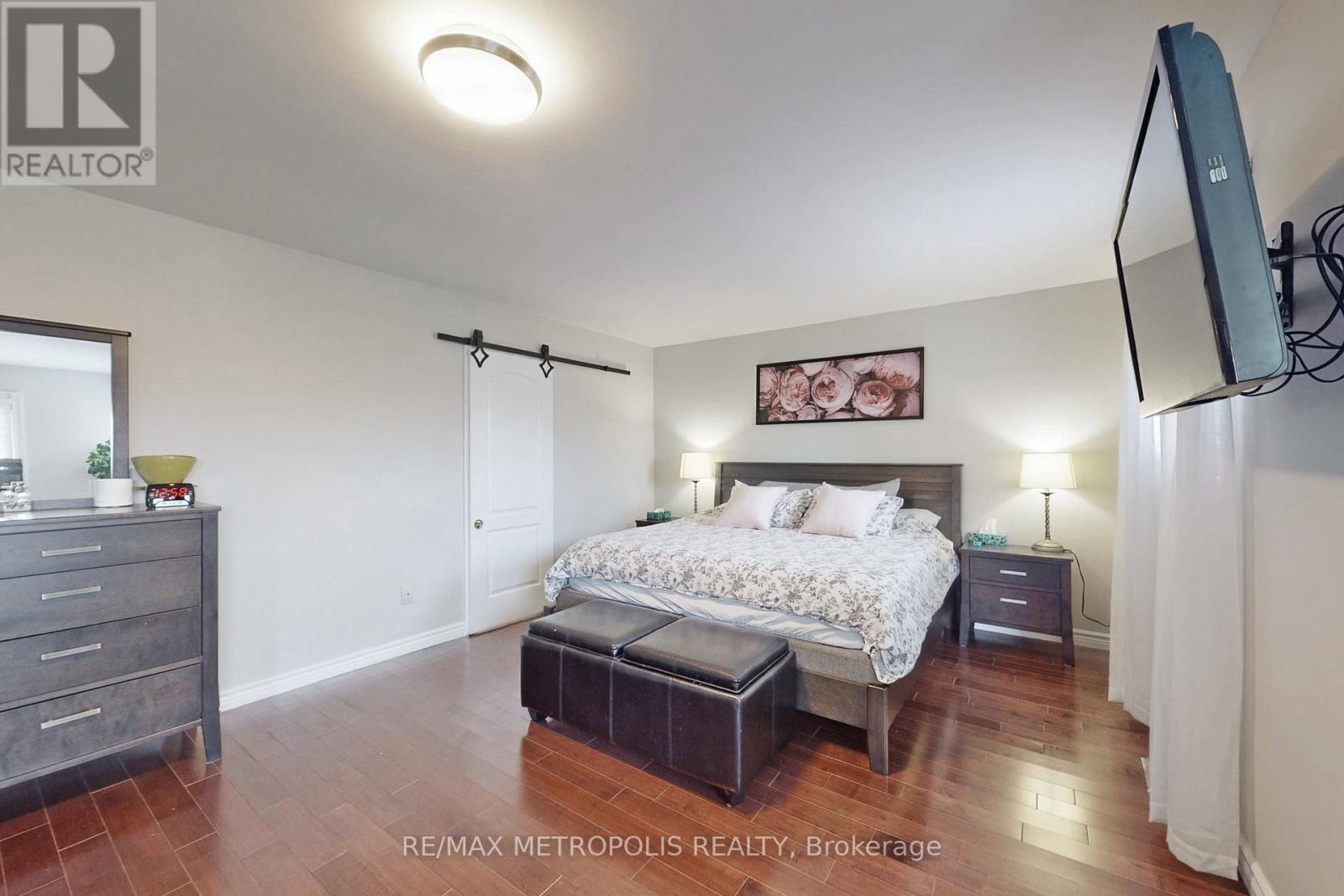 64 Mandel Crescent, Richmond Hill, Ontario  L4C 9Z7 - Photo 29 - N13068770