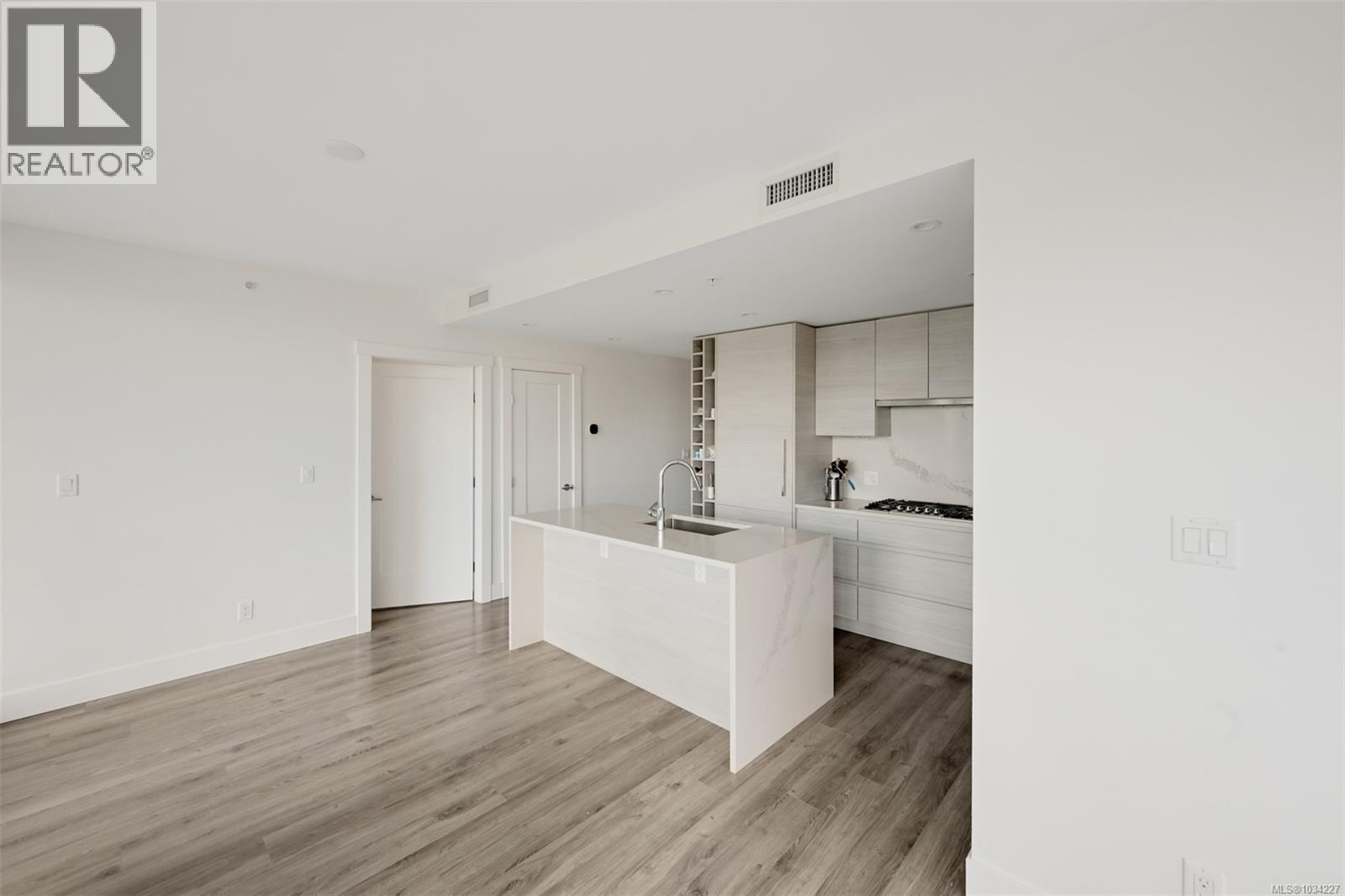 1006 777 Herald St, Victoria, British Columbia  V8T 0C7 - Photo 23 - 1034227