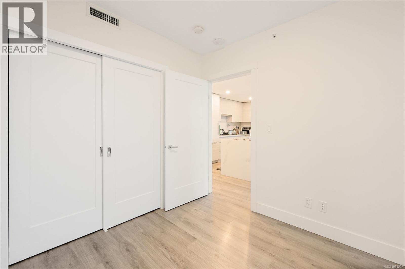 1006 777 Herald St, Victoria, British Columbia  V8T 0C7 - Photo 26 - 1034227