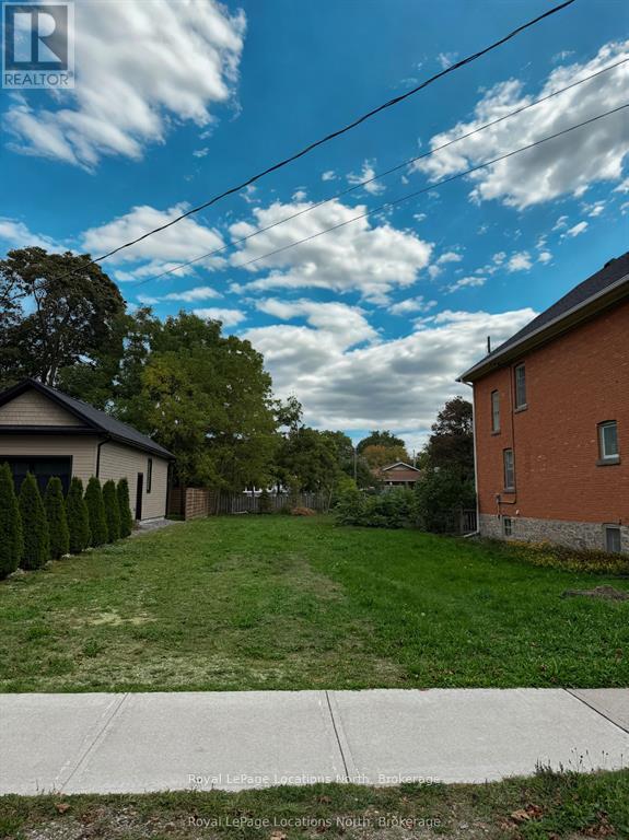 299 Beech Street, Collingwood, Ontario  L9Y 2T7 - Photo 4 - S13070710