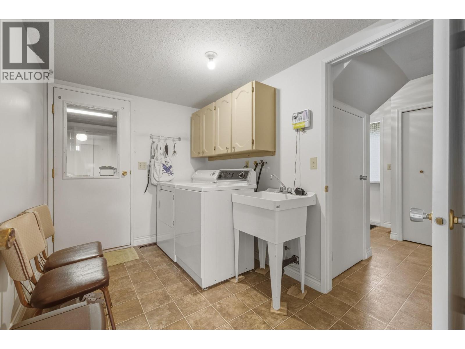 3574 Landie Road, Kelowna, British Columbia  V1W 3E9 - Photo 22 - 10381308