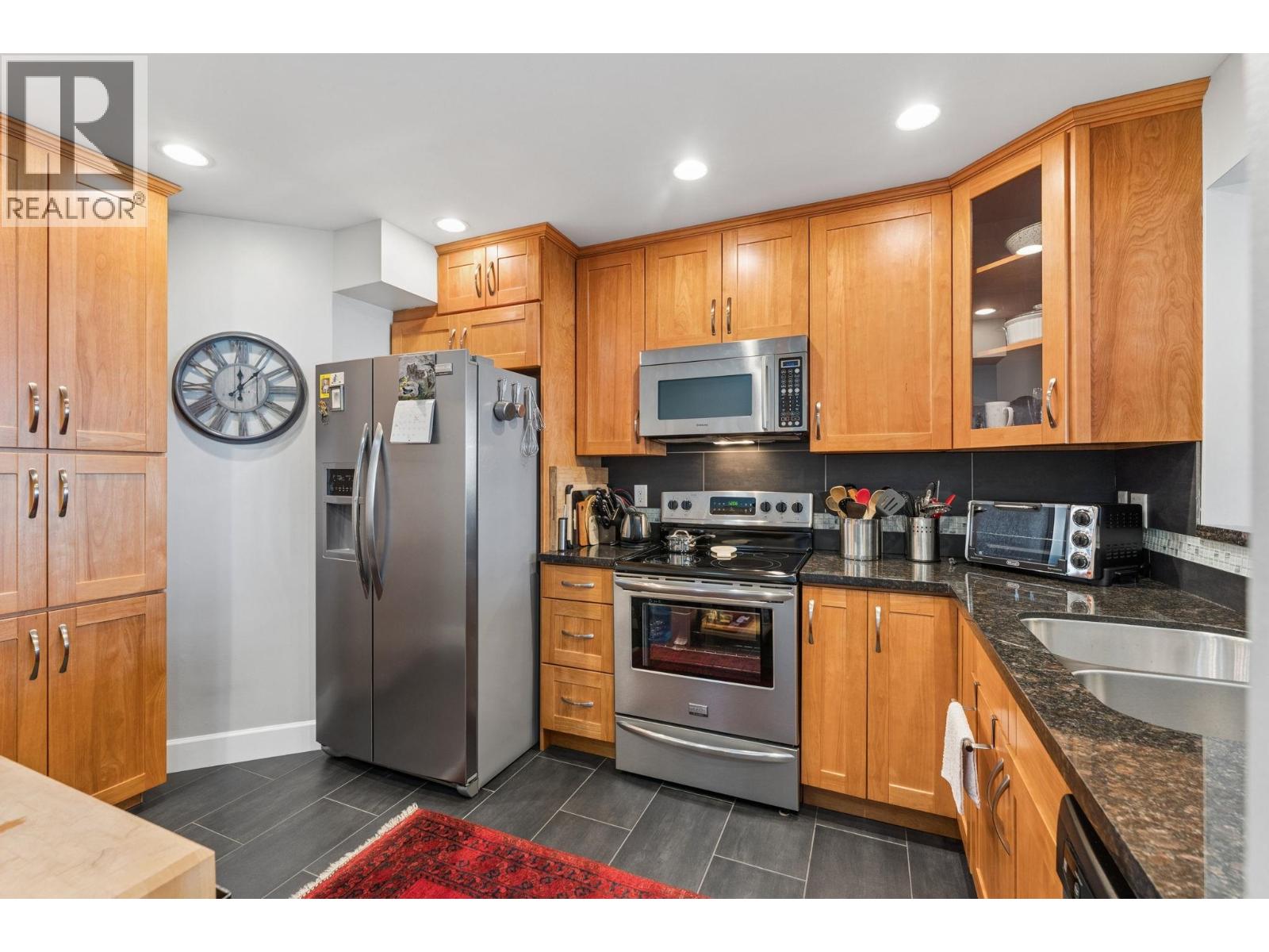 419 121 W 29th Street, North Vancouver, British Columbia  V7N 4L6 - Photo 12 - R3118271